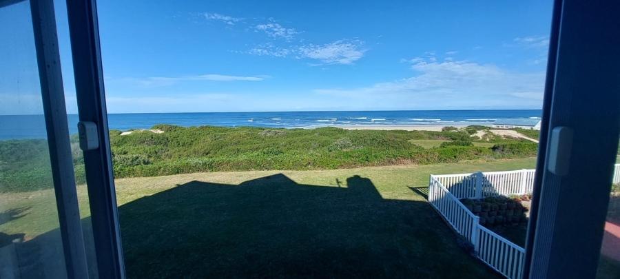 3 Bedroom Property for Sale in Aston Bay Eastern Cape